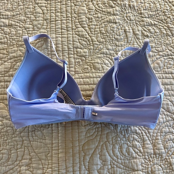 Victoria’s Secret Lightly Lined Wireless Teeshirt Bra - Picture 5 of 6